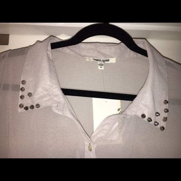 Daniel rainn button up - Picture 4 of 4